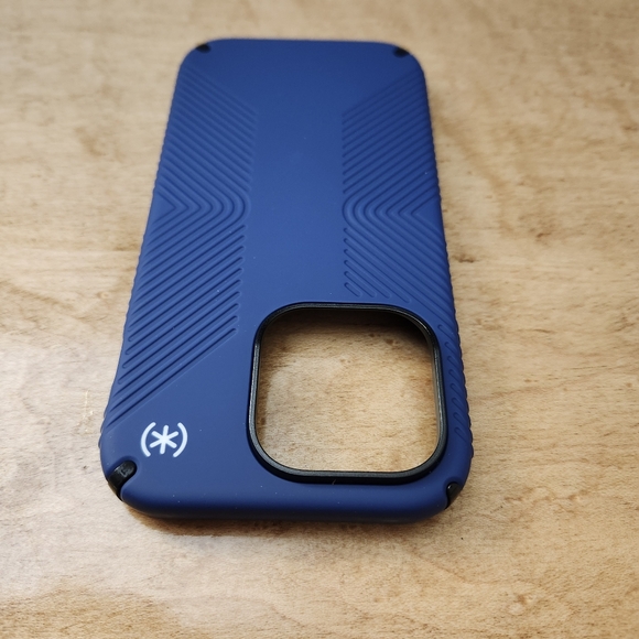 Presidio 2 Grip Magnetic Case for Apple iPhone 14 Pro (6.1") - Coastal Blue - Picture 5 of 7